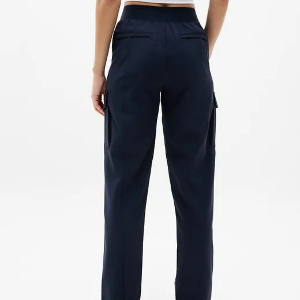 Athleta High Rise Cargo Pants 4 Navy Blue Travel Work Wrinkle Free NEW Pockets - Picture 5 of 12